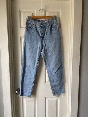 Levi's Vintage Light Wash 550 Mom Jeans